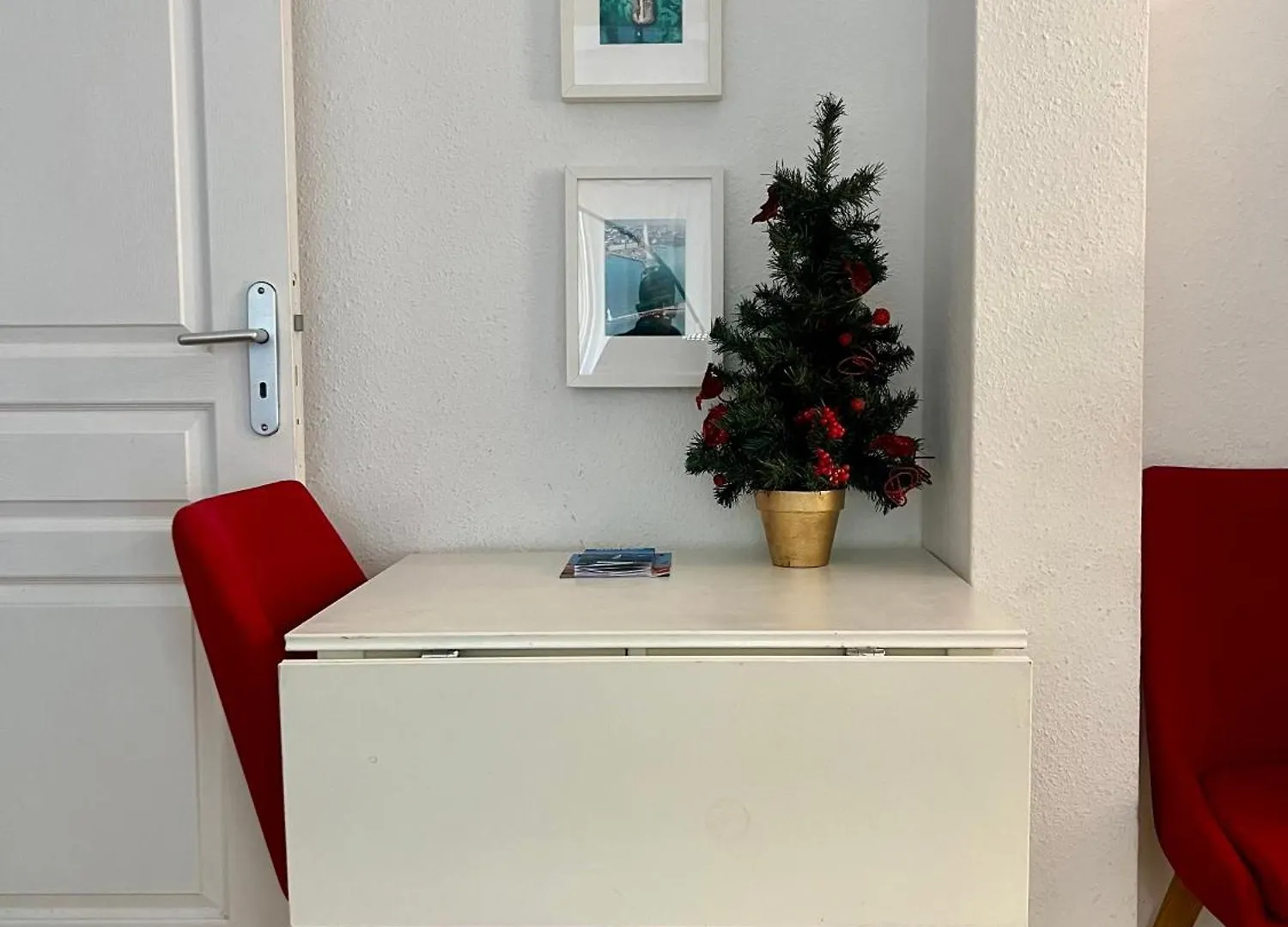 Apartman Central 2 Bedroom Flat In Heart Of Eaux-Vives Genf