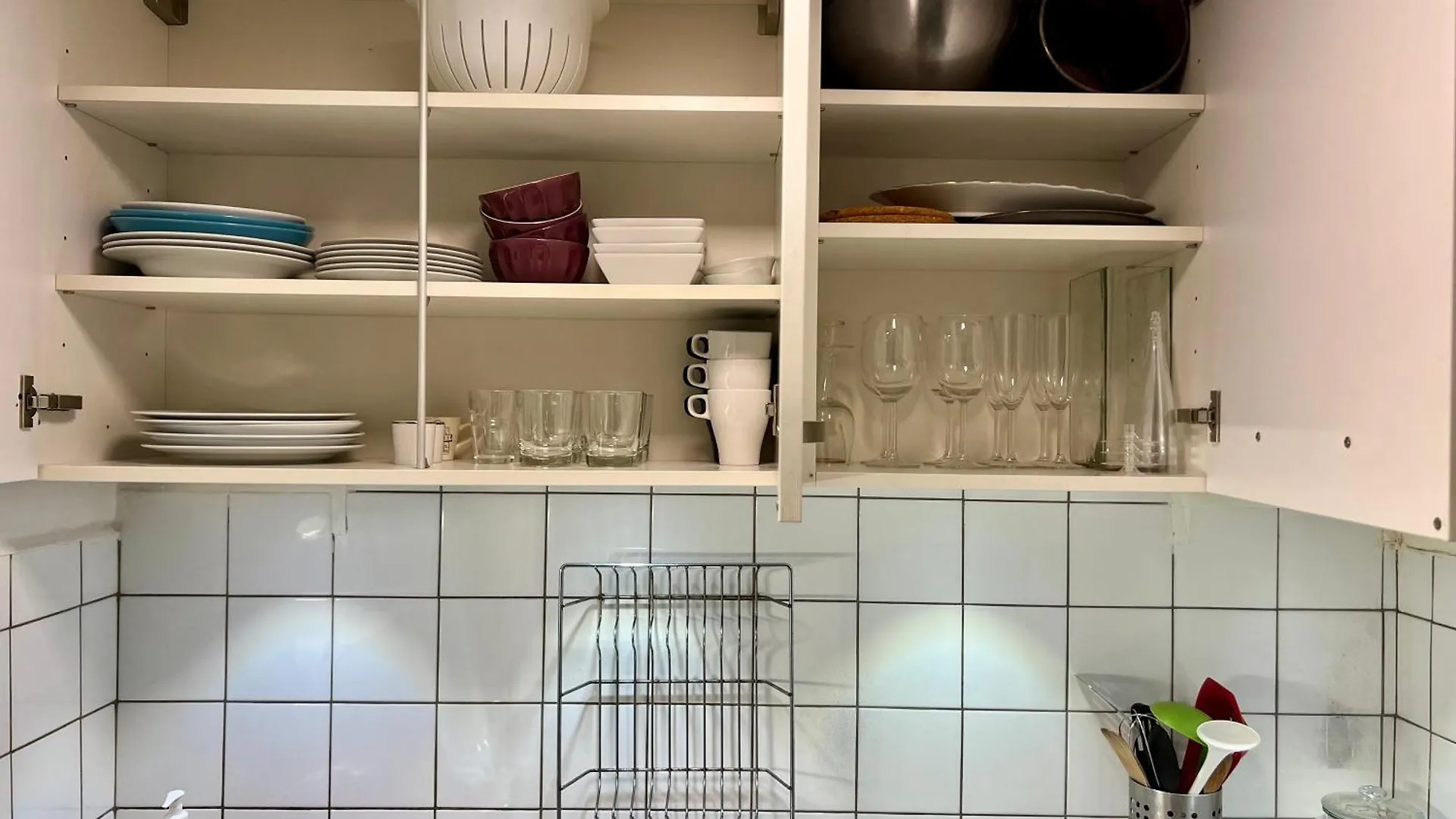 Central 2 Bedroom Flat In Heart Of Eaux-Vives Genf